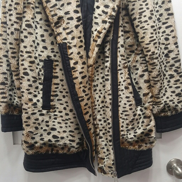 🐆 NWOT Faux Fur Leopard Cheetah Animal Print Long Coat Big Collar Sm Med - Picture 3 of 8